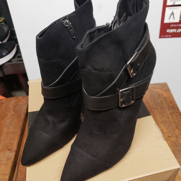 Le chateau Sandals  NEW size 10 - Picture 5 of 8